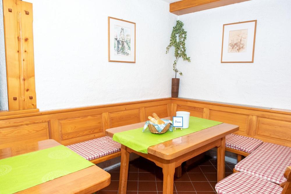 Gaestehaus Schuetz Spitz an der Donau Екстериор снимка