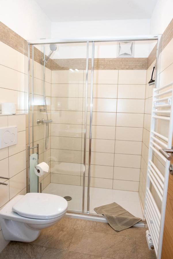 Gaestehaus Schuetz Spitz an der Donau Екстериор снимка